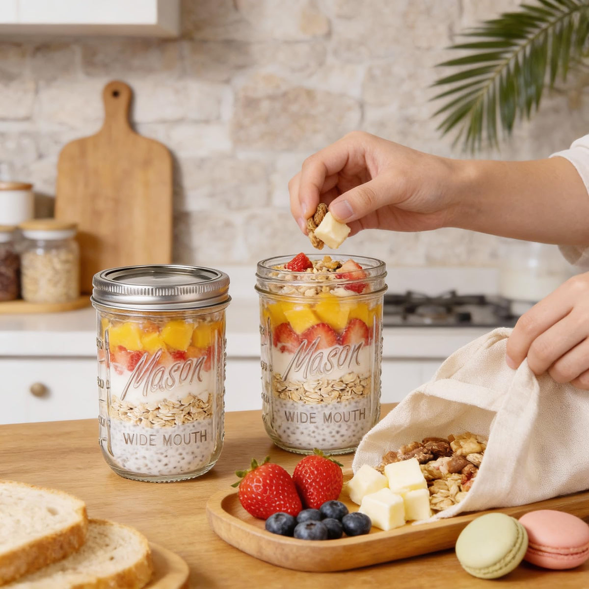 6-Pack 16 oz Wide Mouth Glass Mason Jars with Lids F3473