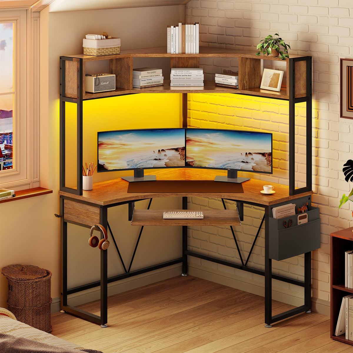 39" Corner Desk with Hutch B10571